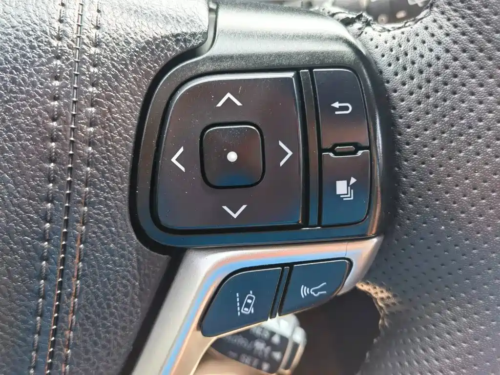 Photo 23 - Toyota Highlander