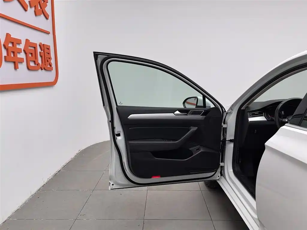 Volkswagen Weilan 2018 380TSI 2WD Comfort Edition фото 8