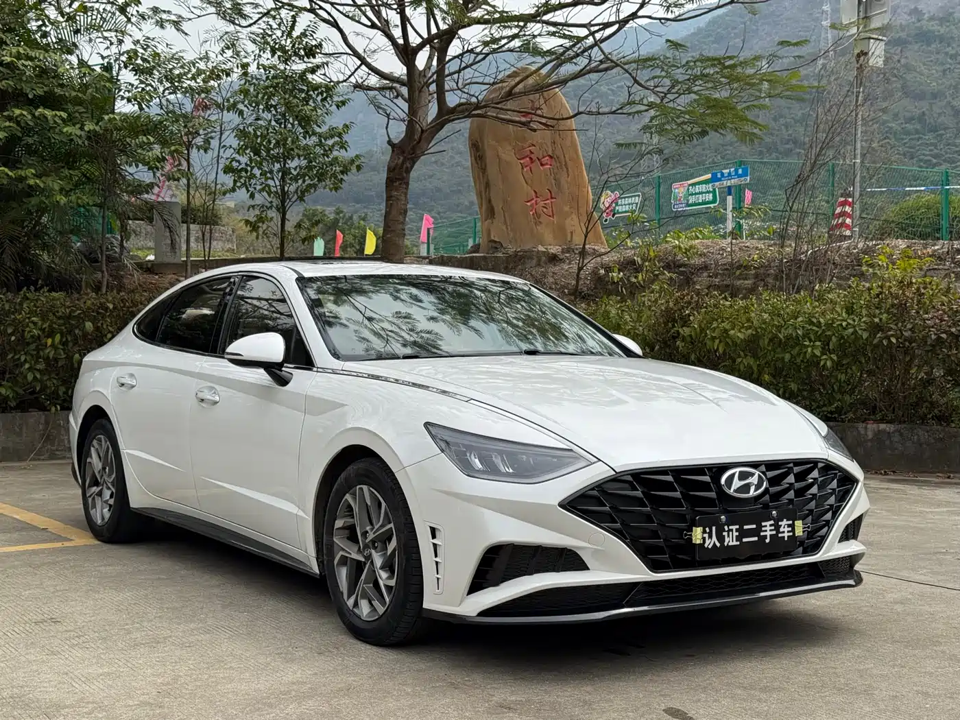 Hyundai Sonata 2020 270TGDi DCT GL Leading Edition фото 3