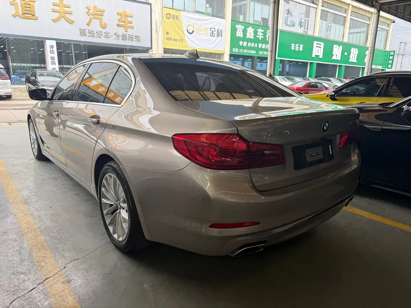 BMW 5 Series 2020 525Li Luxury Package фото 4