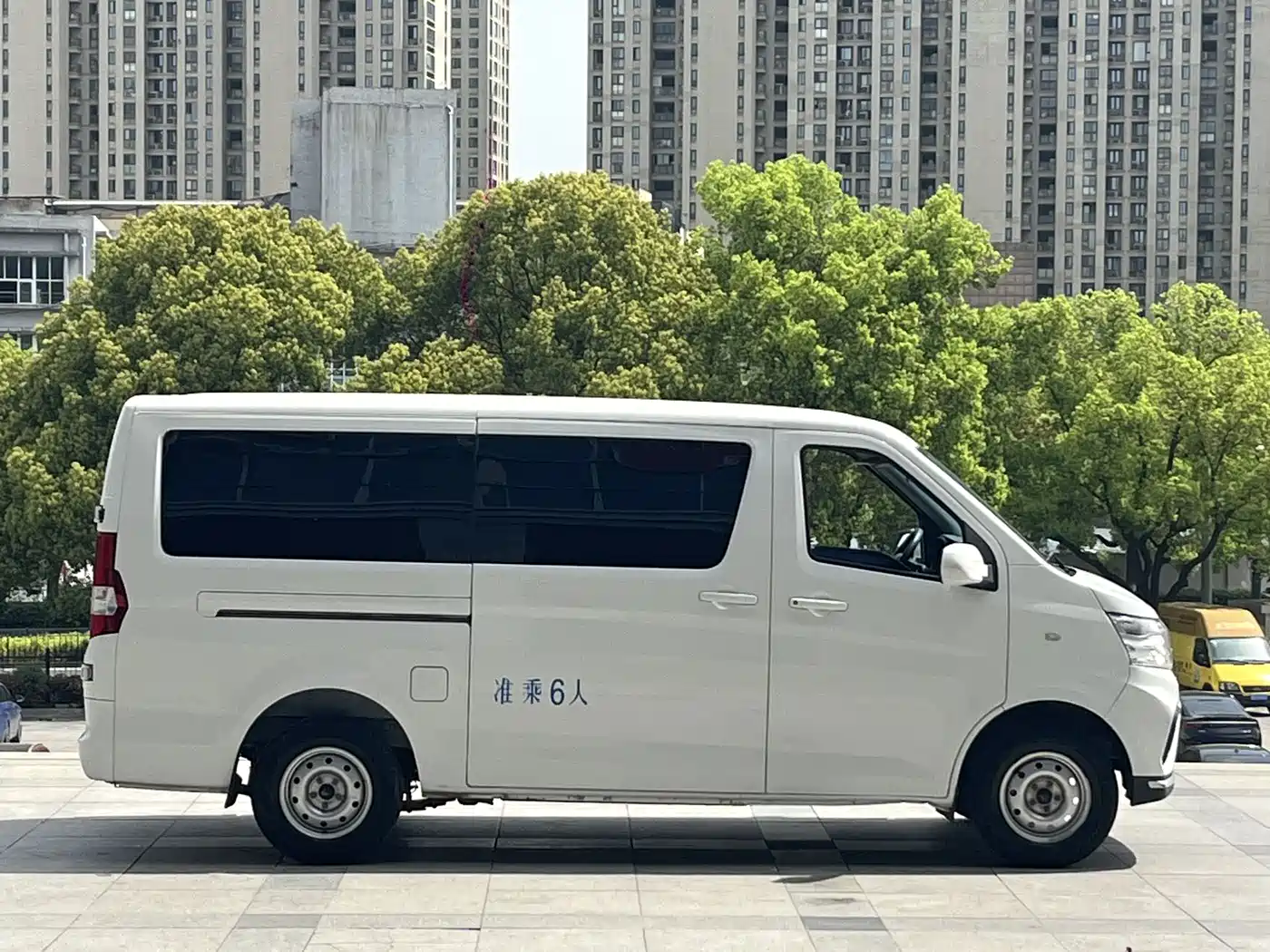 CHANGAN CHANGAN RUIXING EM80