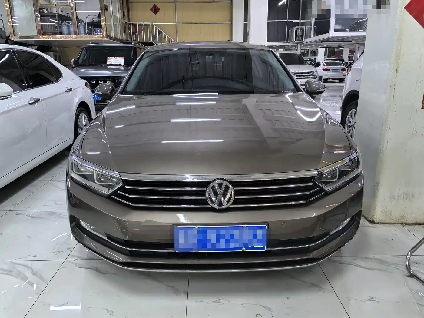 Volkswagen Magotan 2018 330TSI DSG Luxury фото 2