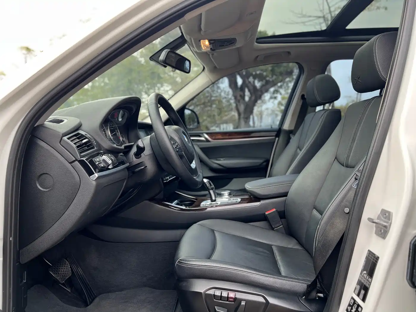 BMW X3 (Import) 2014 xDrive20i X Design Package фото 8