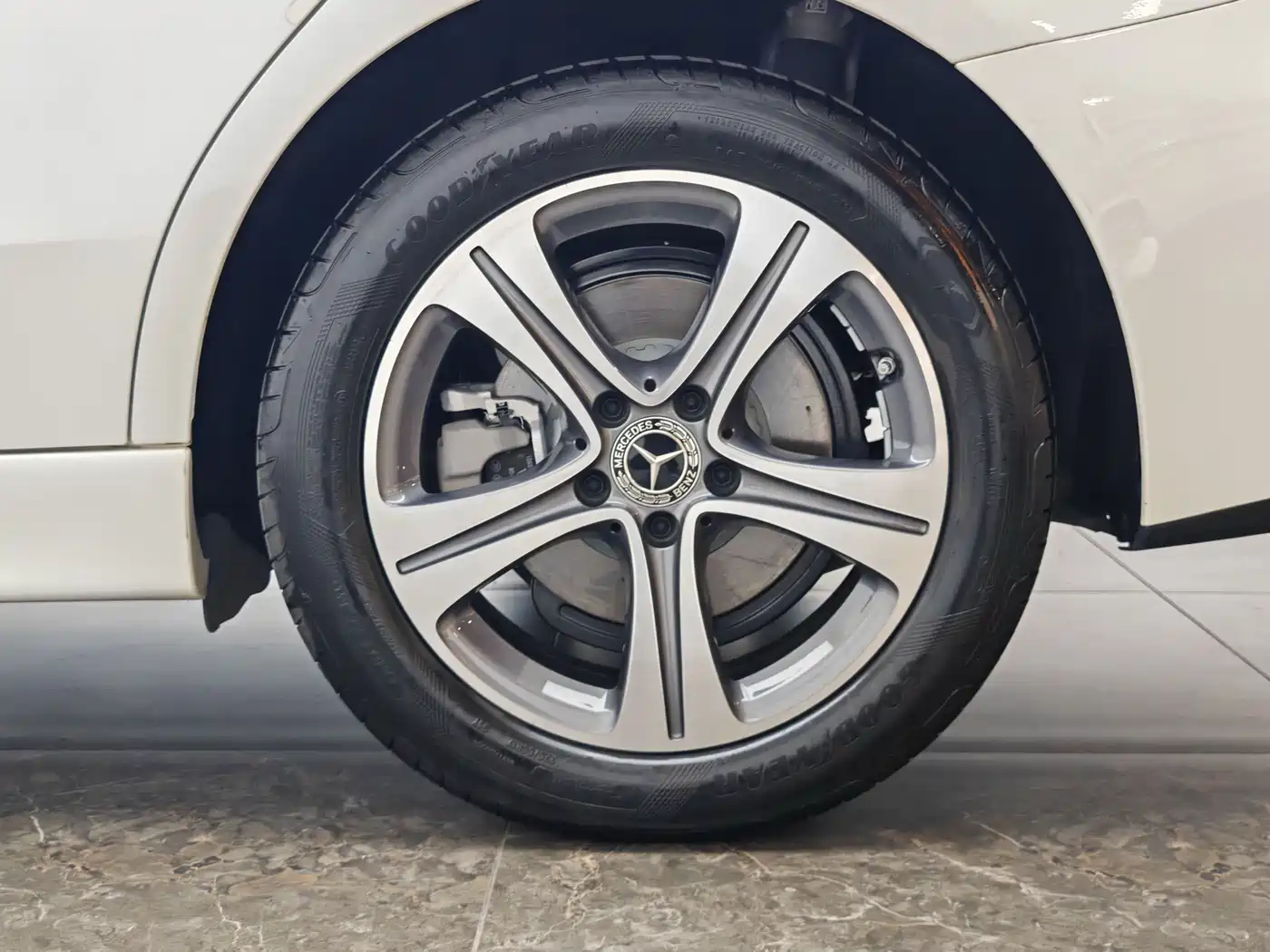 Mercedes-Benz C-Class 2022 C 200 L Sport Version фото 9