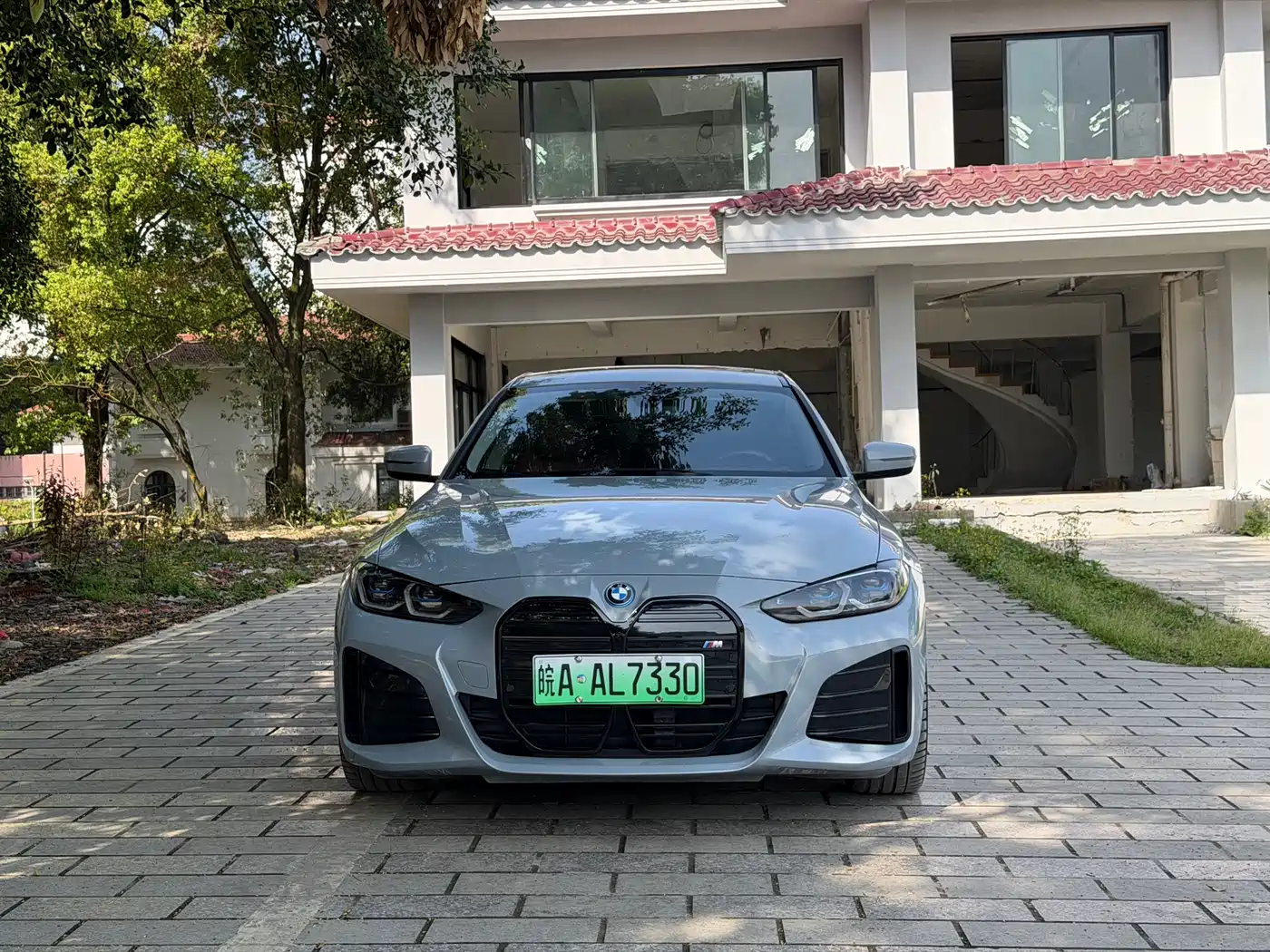 BMW i4 2023 eDrive35 фото 2