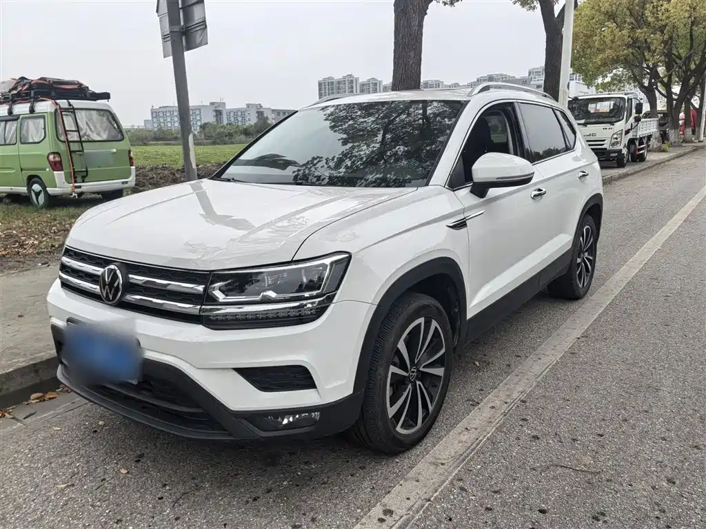 VOLKSWAGEN TUYUE