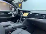Фото 9 - Cadillac XT6