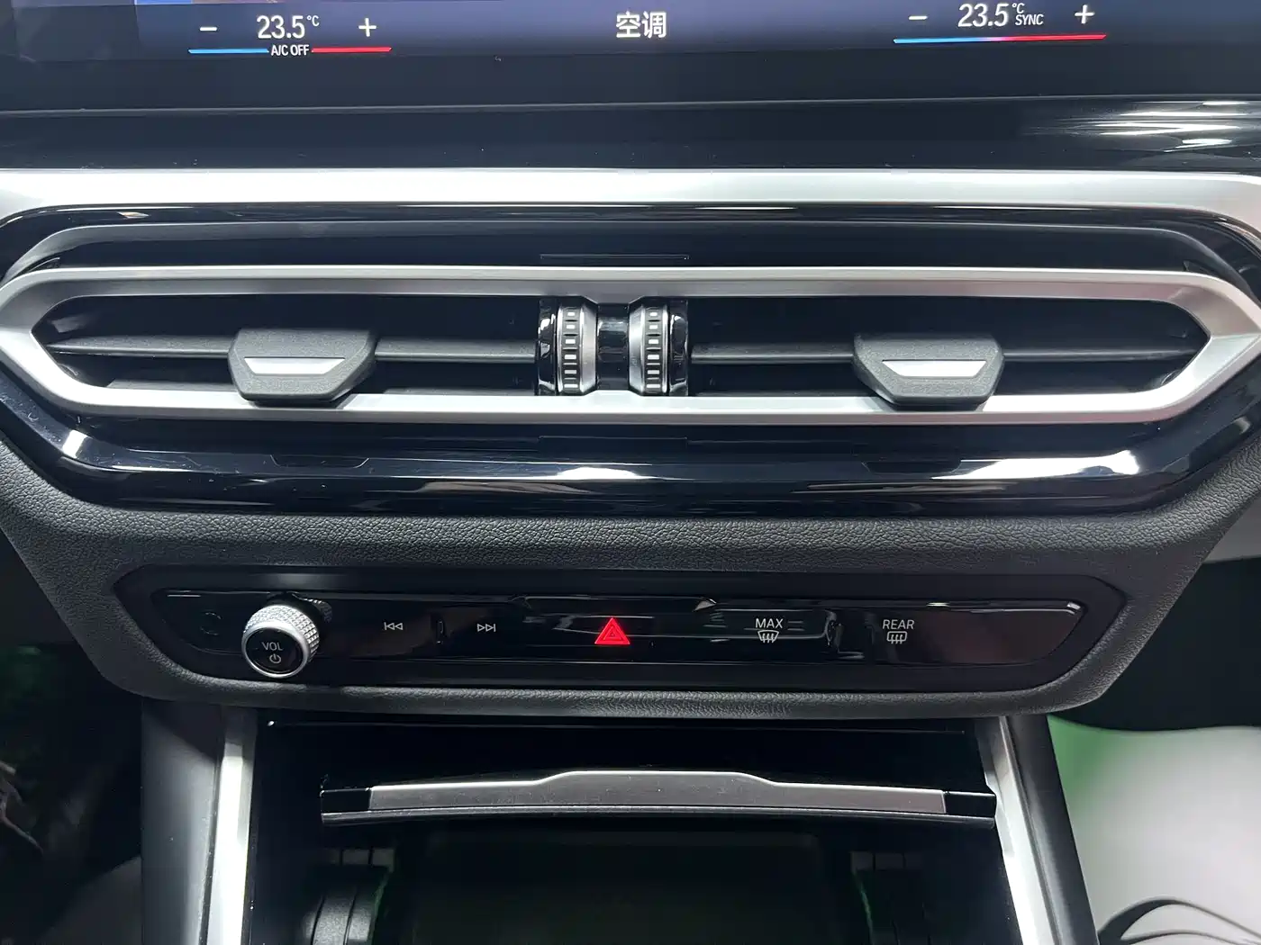 BMW 3 Series 2023 320Li M Sport Package фото 14