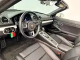 Photo 13 - Porsche 718