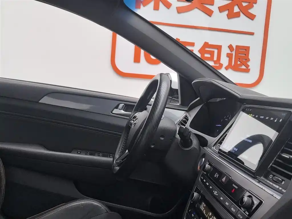 Hyundai Sonata 2015 1.6T GLS Smart фото 22