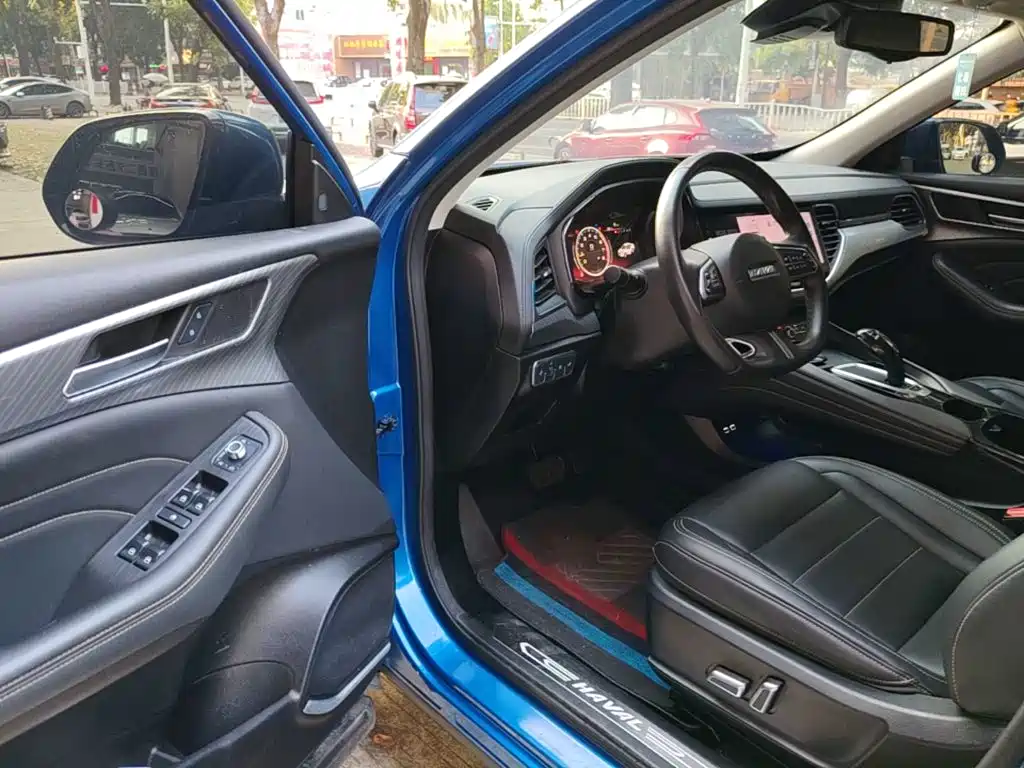 Фото 16 - Haval F7x
