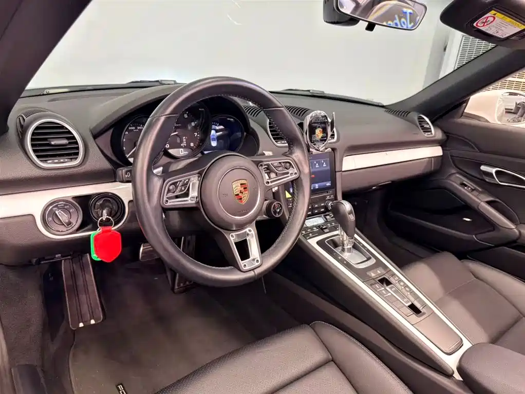 Photo 16 - Porsche 718
