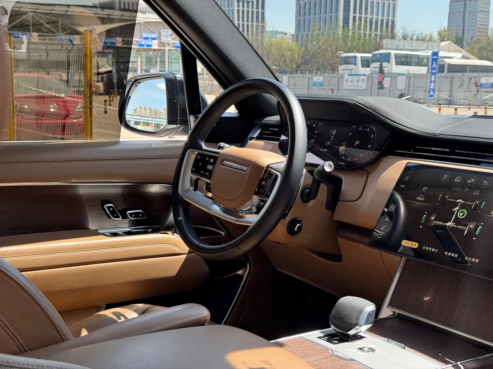 Фото 22 - Land Rover Range Rover