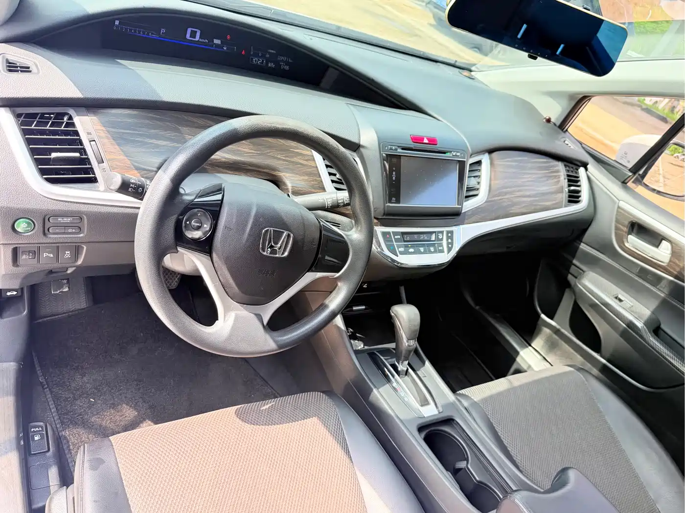 Honda Jade 2018 2017 1.8L Automatic Comfort Edition 5-seater