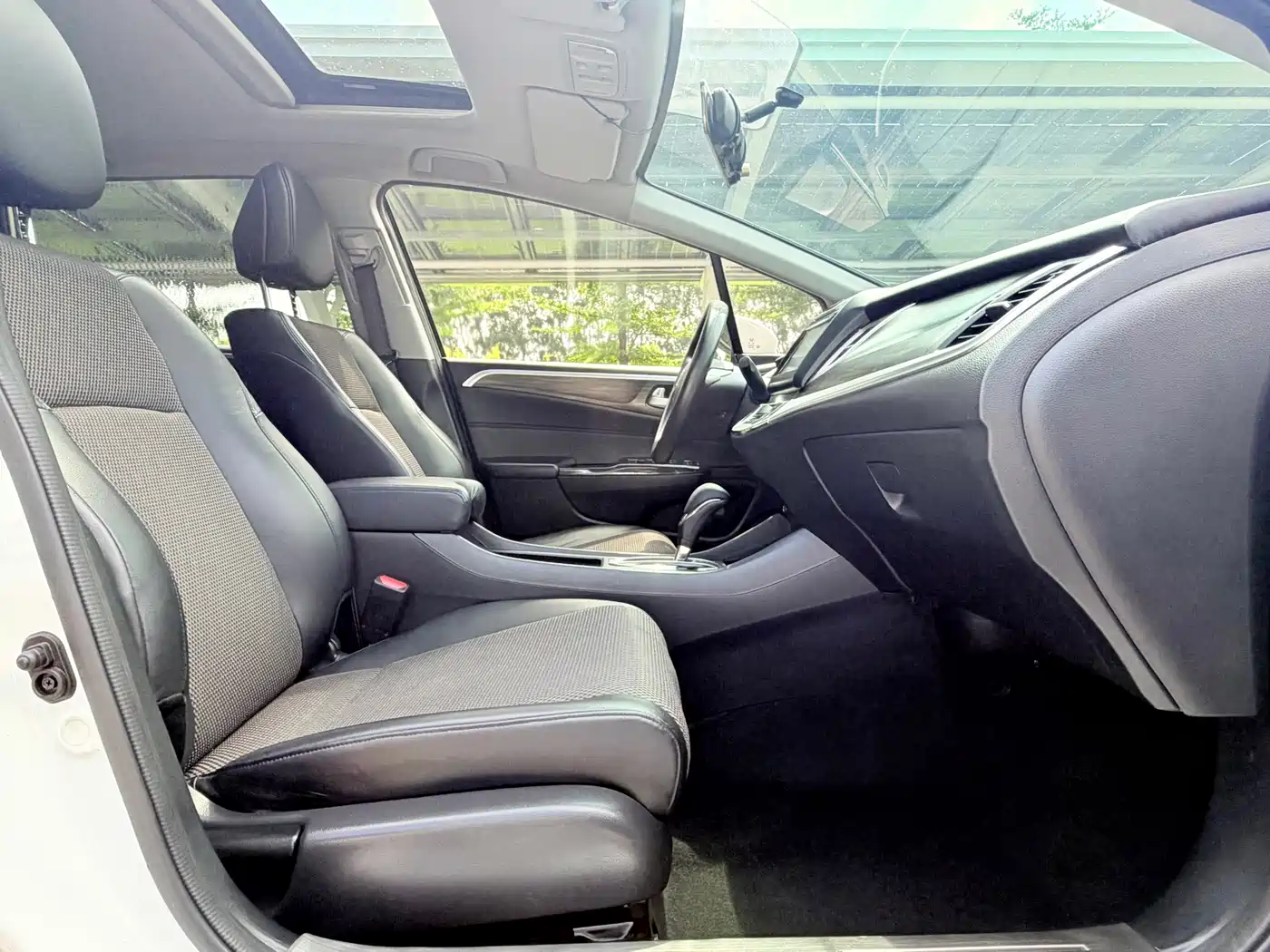 Honda Jade 2018 2017 1.8L Automatic Comfort Edition 5-seater