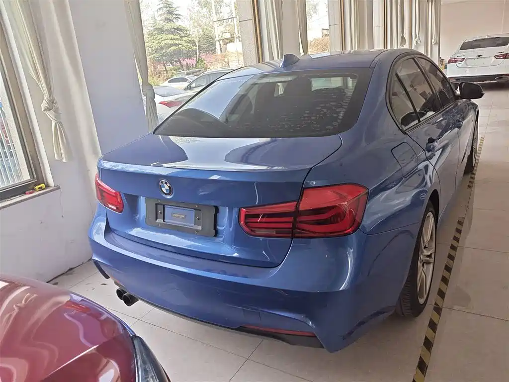 BMW 3 Series 2017 320i M Sport фото 4