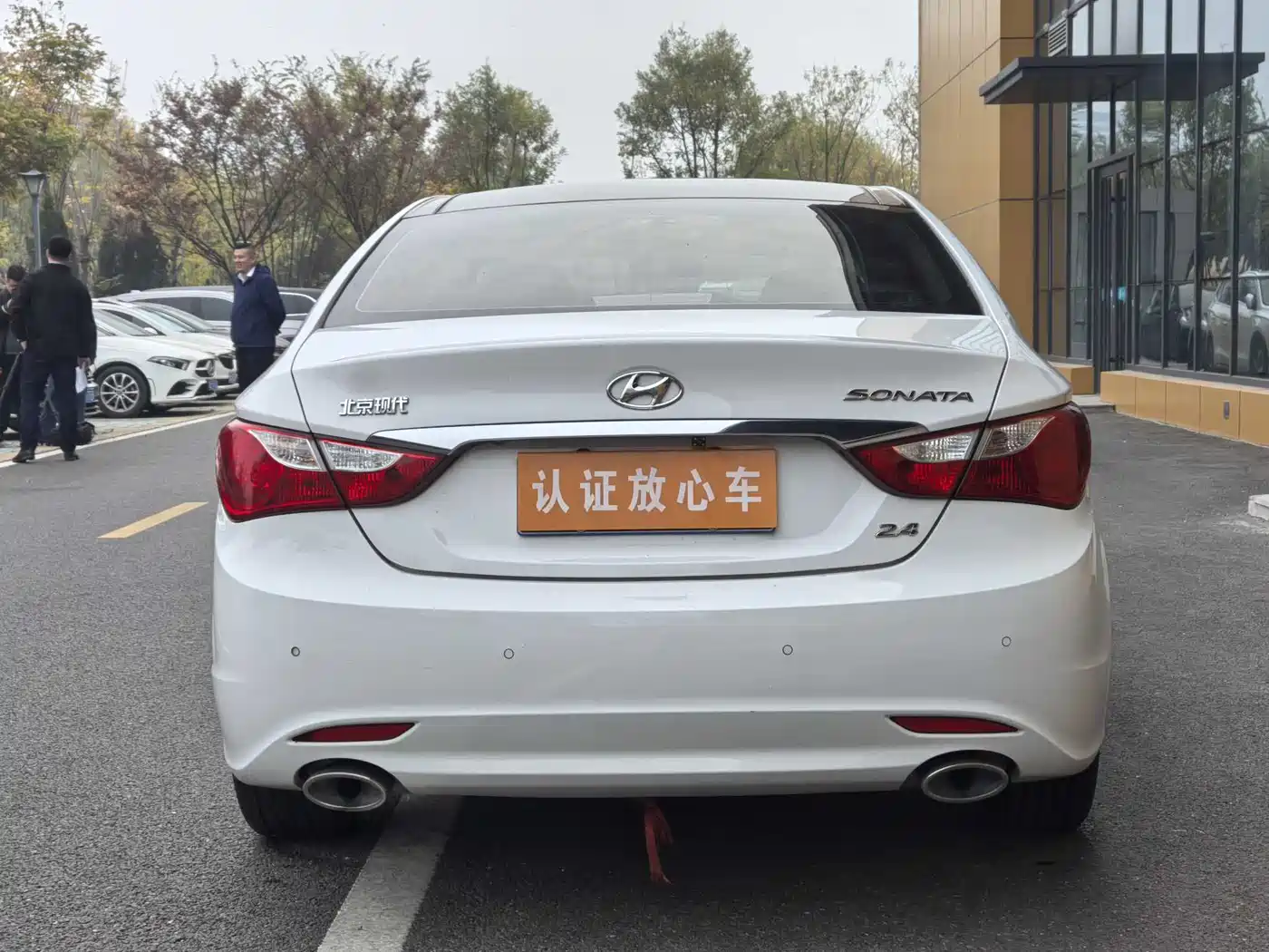 Hyundai Sonata 2014 2.4L Automatic Leading Edition China IV фото 9