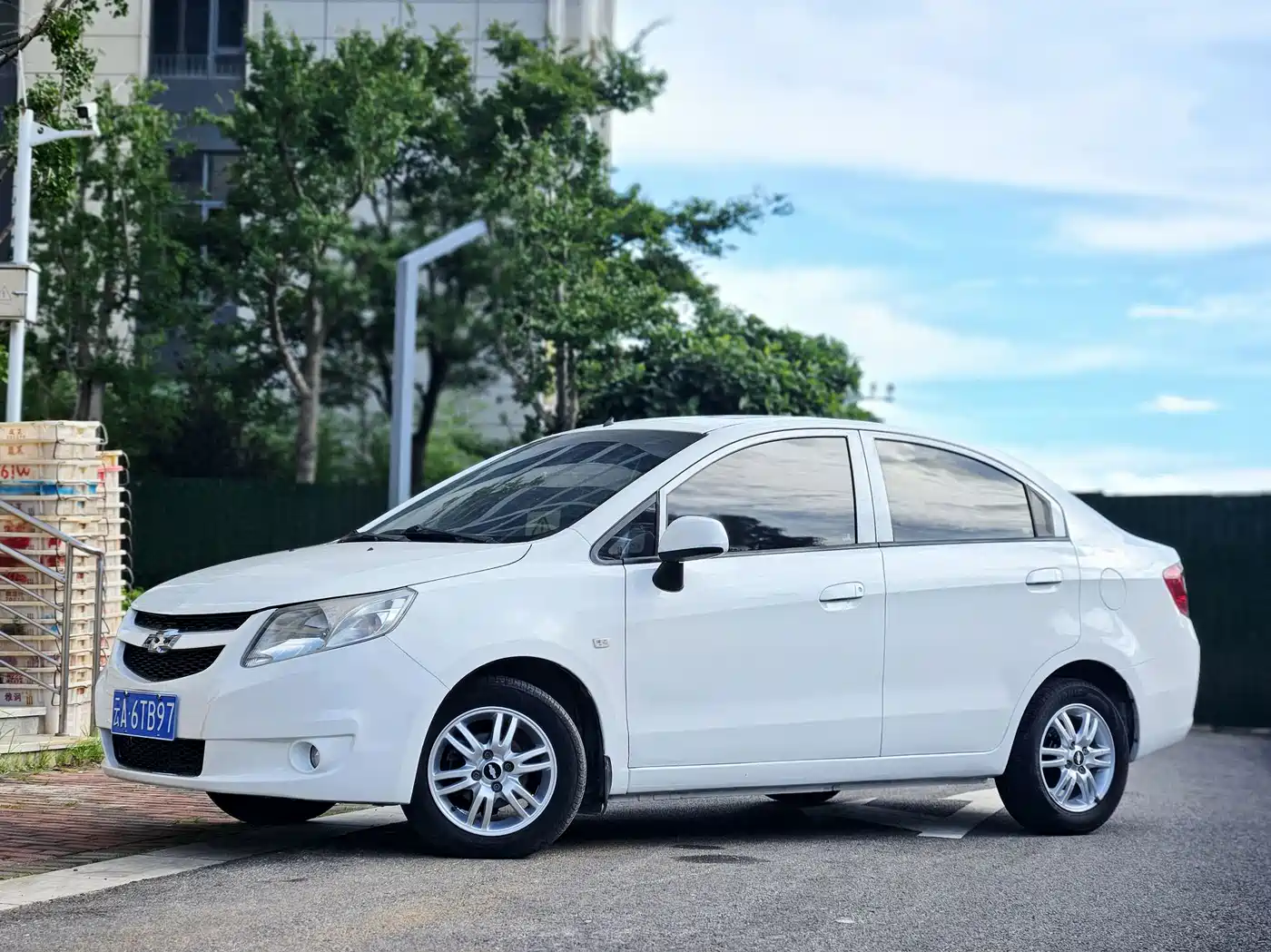 Chevrolet Sail 2013 2013 Sedan 1.4L AMT Premium Edition