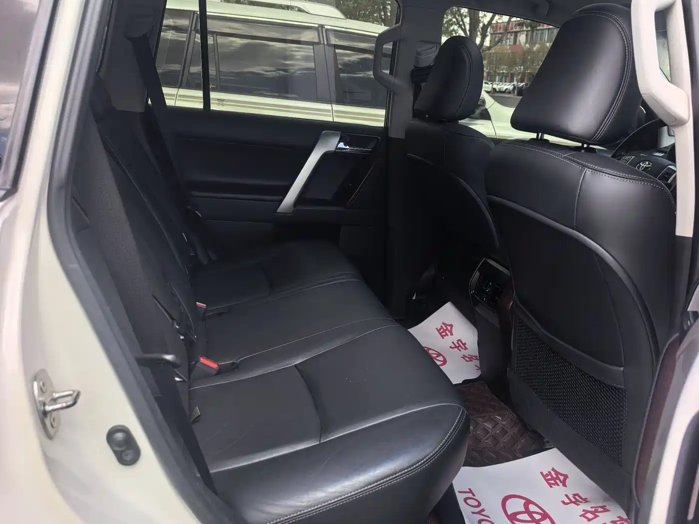 Toyota Prado 2016 3.5L Auto TX-L фото 4