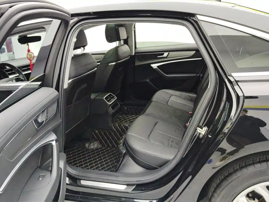 Audi A6L 2021 40 TFSI Luxury Elegance фото 11