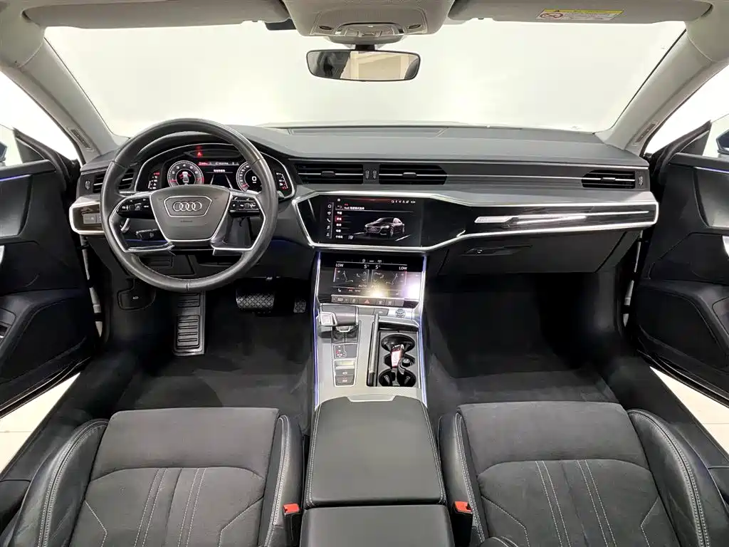 Audi A7L 2022 45 TFSI S-line Future Dream Edition фото 10