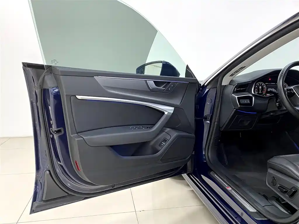 Audi A7L 2022 45 TFSI S-line Future Dream Edition фото 8