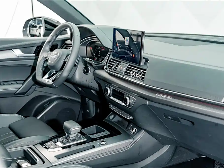 Audi Q5L 2024 Model 40 TFSI Luxury Dynamic фото 17