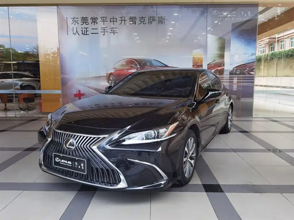 Lexus ES 2020 200 Excellence