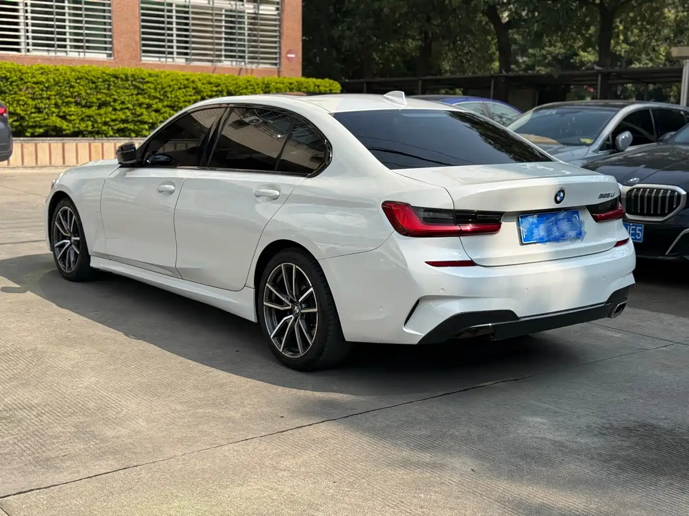 BMW 3 Series 2021 Second Facelift 325Li M Sport Package фото 3