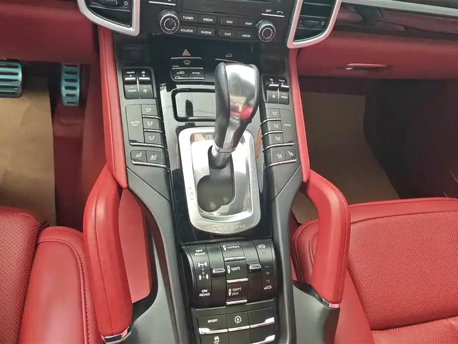 Porsche Cayenne 2016 Cayenne 3.0T фото 16