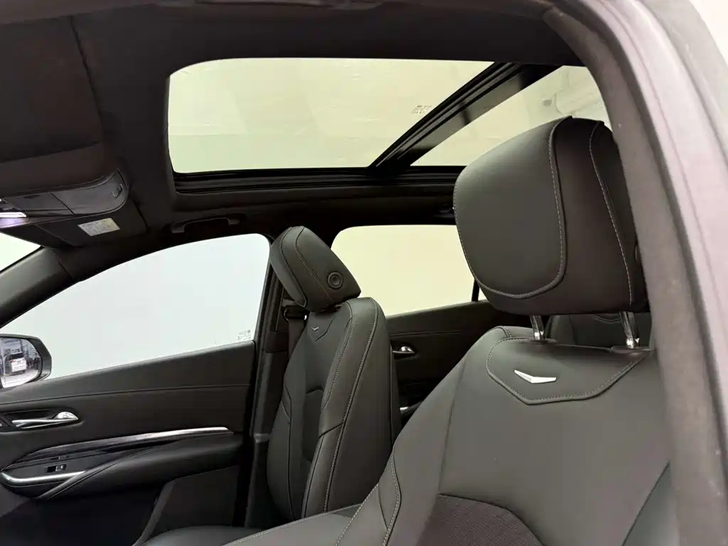 Cadillac XT4 2019 2018 Model 28T 2WD Technology
