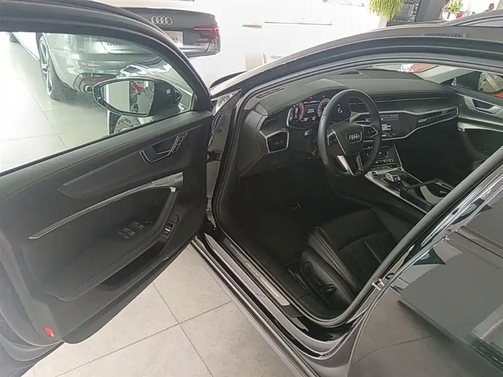 Audi A6 (Import) 2024 allroad quattro 55 TFSI Premium Off-road фото 16