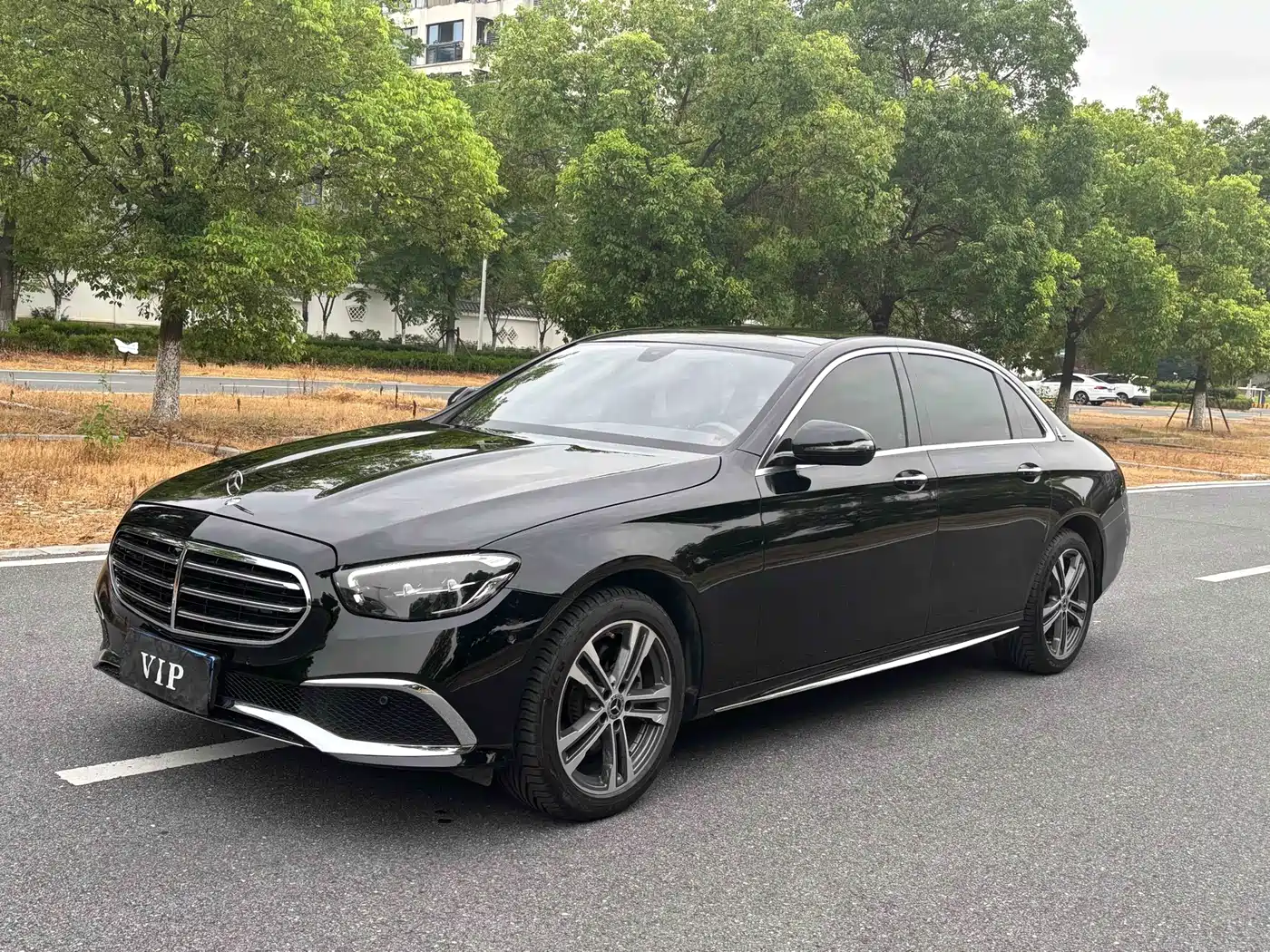 Mercedes-Benz E-Class 2022 E 260 L
