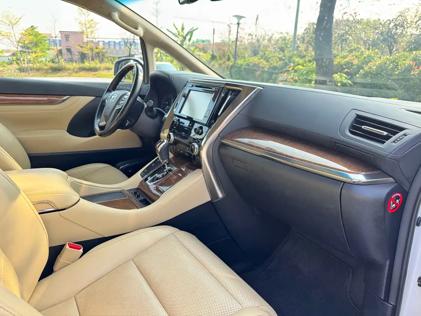 Toyota Alphard 2018 3.5L Premium фото 11