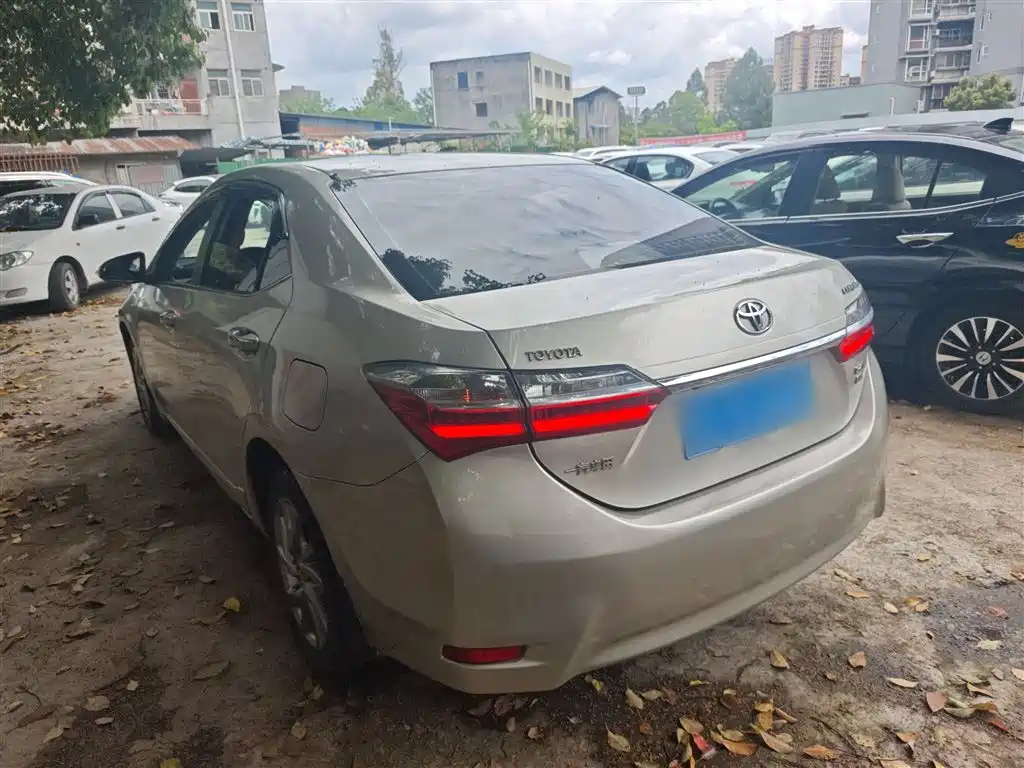 Toyota Corolla 2017 Facelift 1.2T S-CVT GL-i Leather Edition фото 5