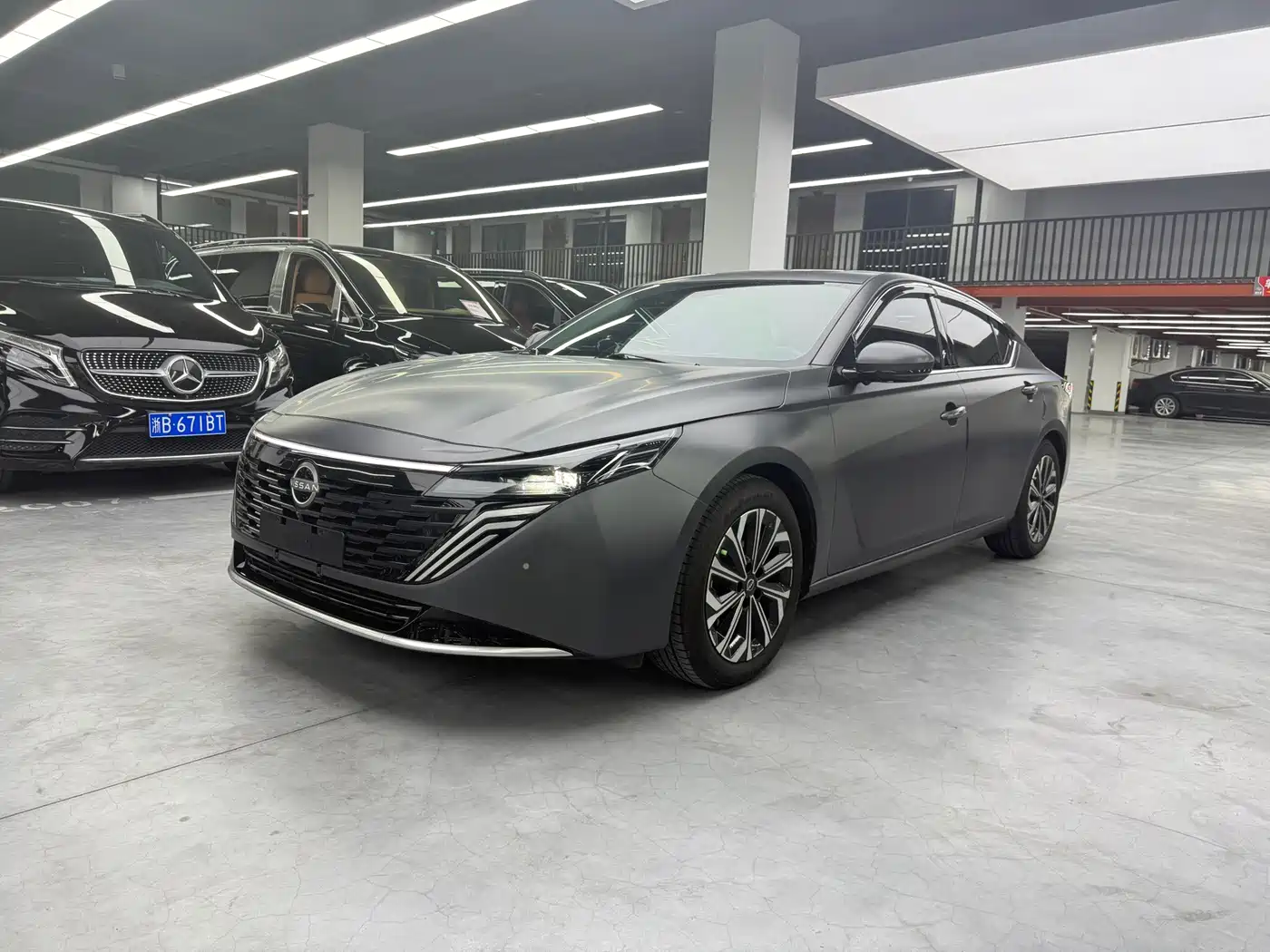 Nissan TEANA