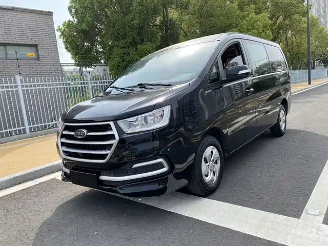 JAC Motors RUIFENG M4