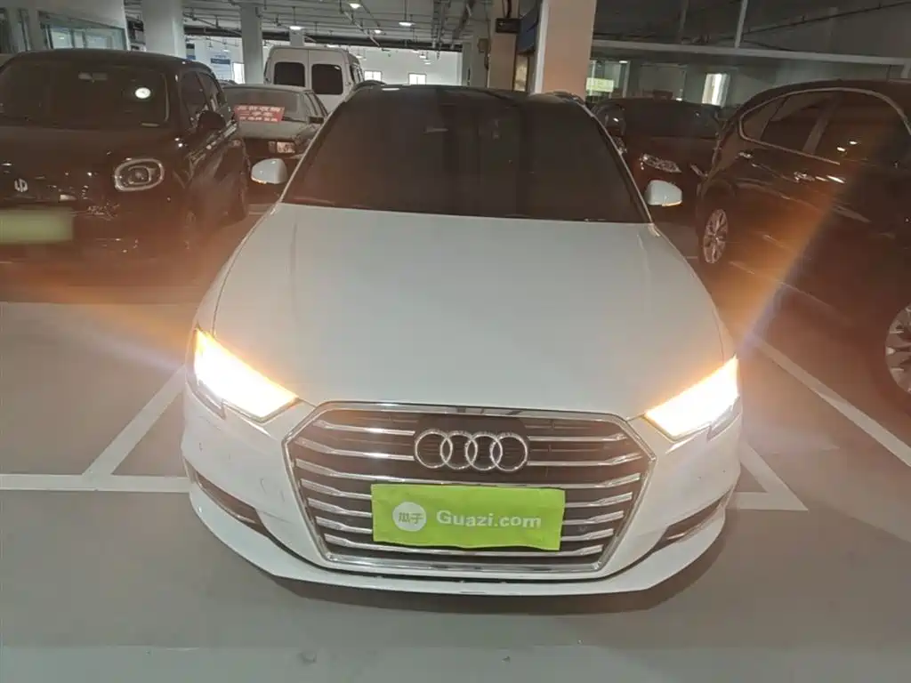 Audi A3 2018 30th Anniversary Sportback 35 TFSI Style фото 3