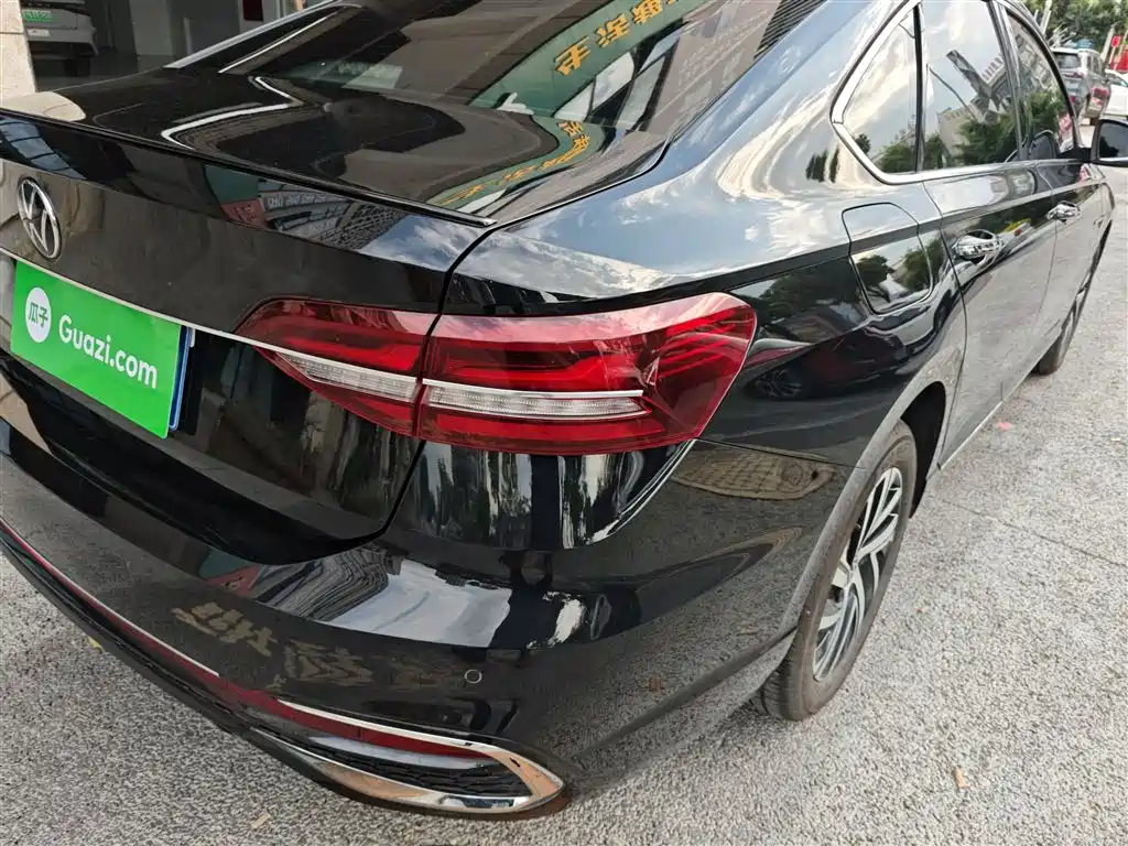 Volkswagen Lavida 2024 Model 300TSI DSG Starlight Leading Edition фото 8