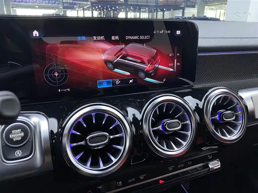 MERCEDES-BENZ GLB AMG