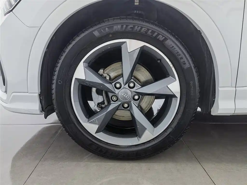 Audi Q3 2019 35 TFSI Fashion Sport фото 17