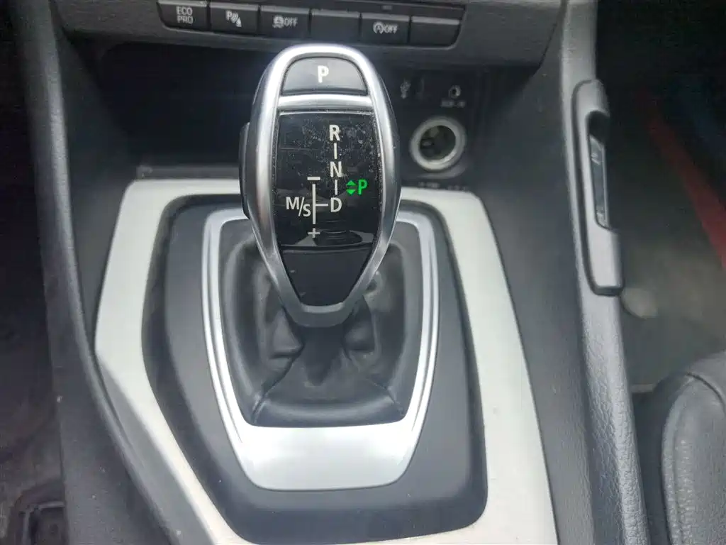 BMW X1 2014 sDrive18i Leading Edition фото 21