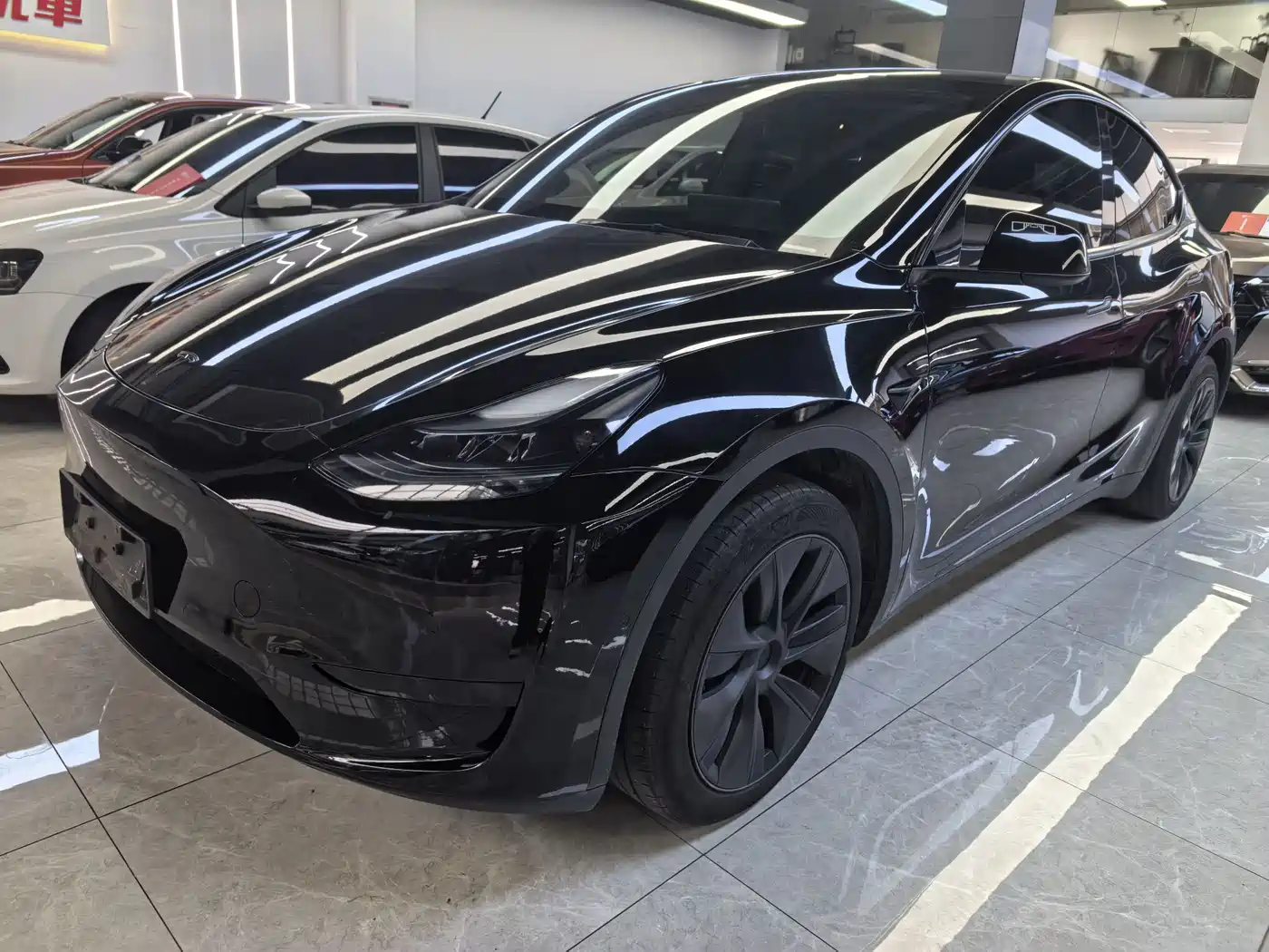 TESLA MODEL Y