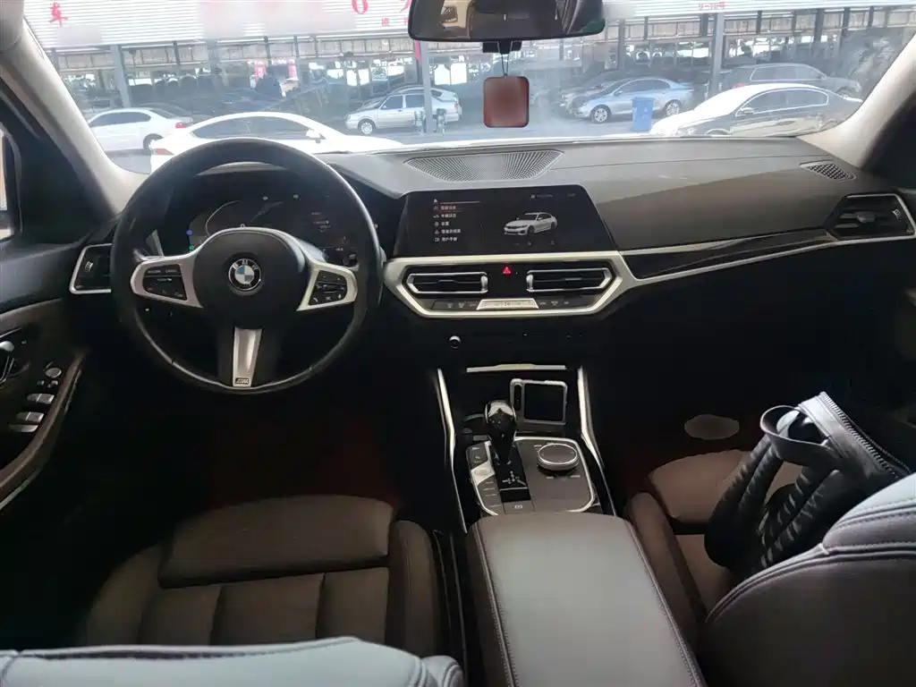 BMW 3 Series 2021 320Li M Sport Package фото 6
