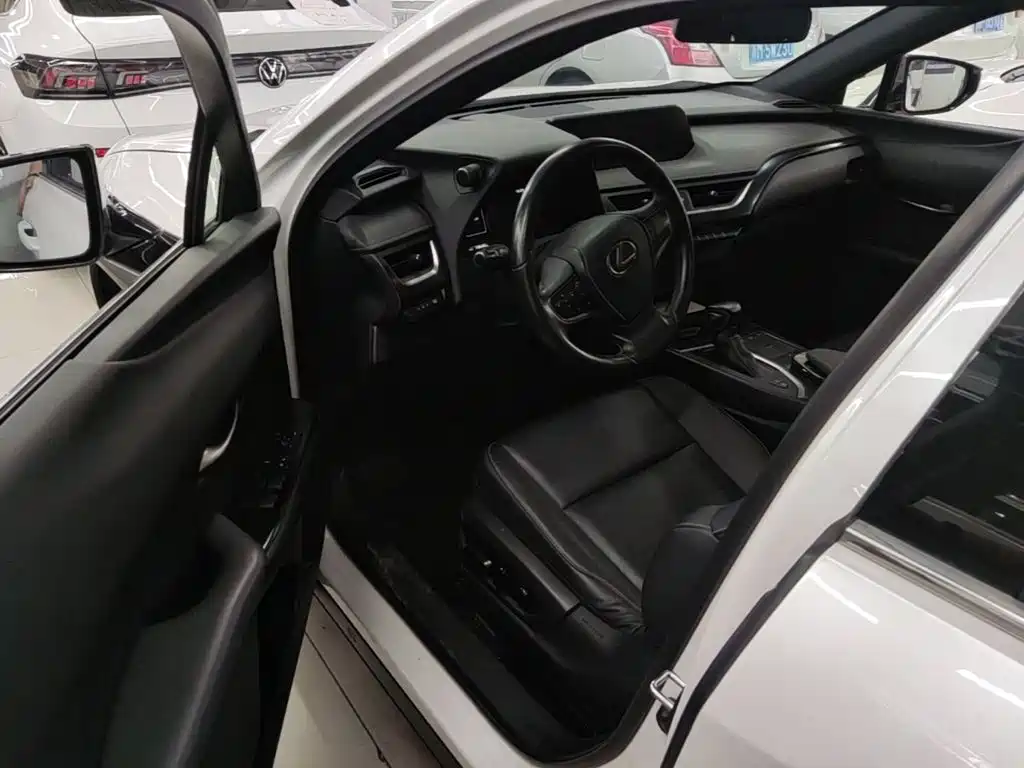 Lexus UX 2021 2020 200 Special Edition