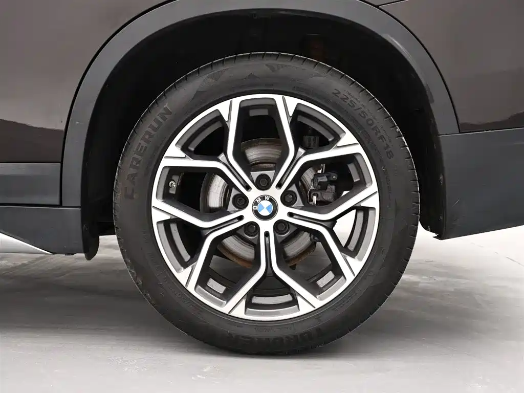 BMW X1 2020 sDrive20Li Premium Edition фото 10