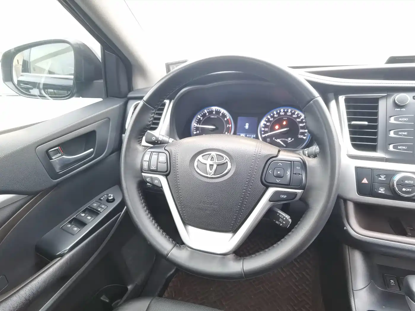 Toyota Highlander 2015 2.0T AWD Luxury Edition 7-seater фото 2