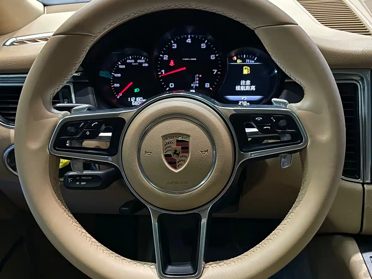 Porsche Macan 2017 Macan 2.0T фото 5