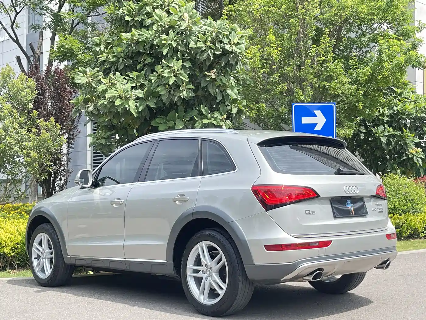 Audi Q5 2017 Plus 40 TFSI Technology фото 6