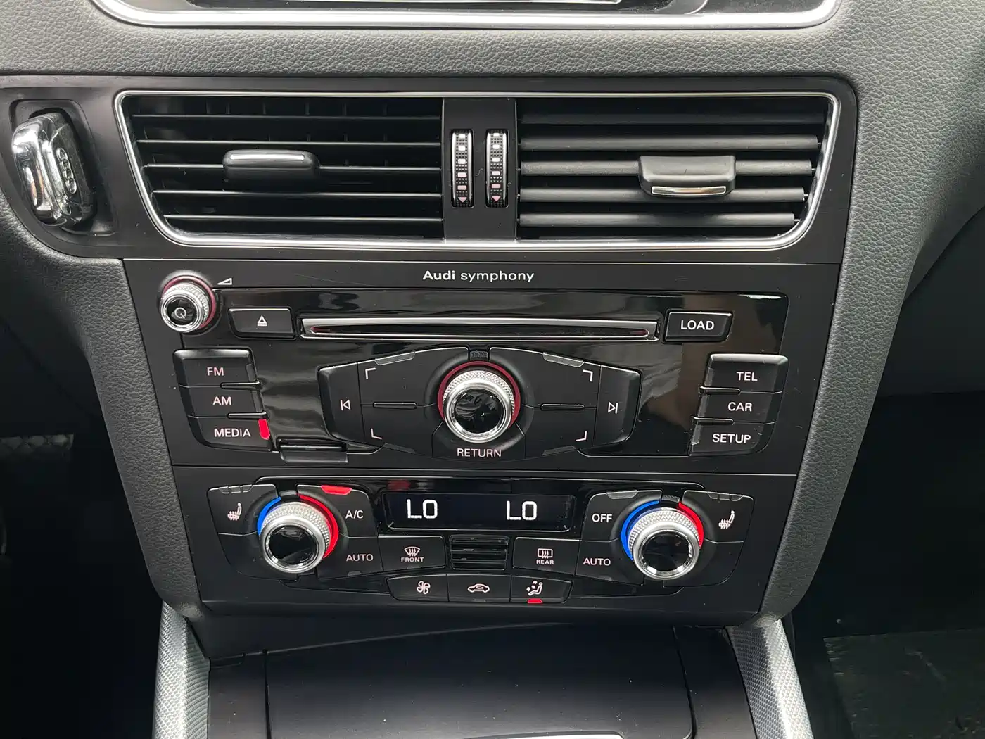Audi Q5 2017 Plus 40 TFSI Technology фото 12
